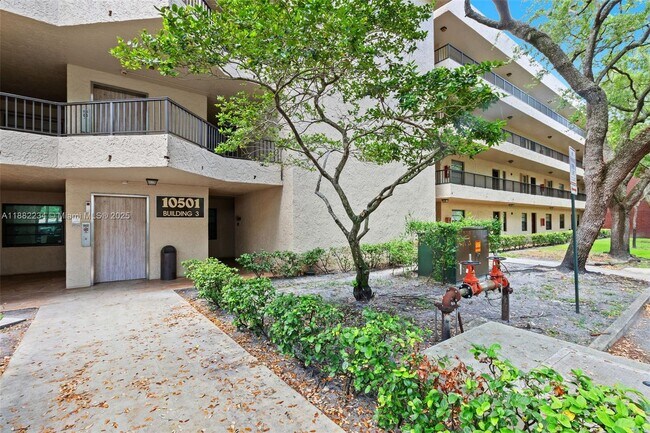 Photo - 10501 W Broward Blvd Unit 407