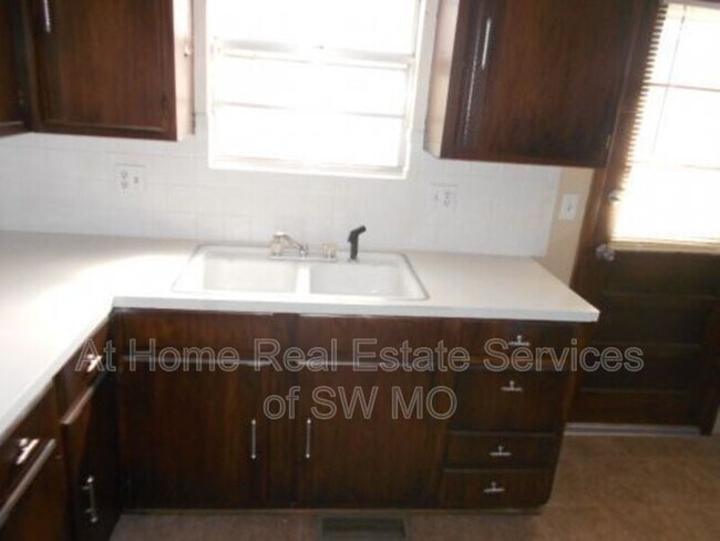 Photo - 1154 S Oak Park Dr