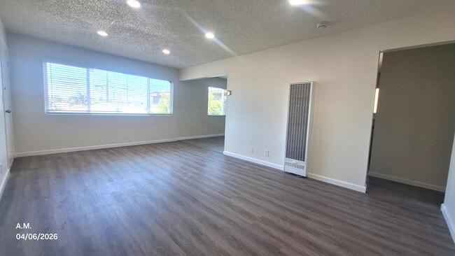 Photo - 13322 Cordary Ave Unidad B