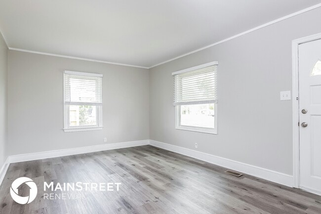 Photo - 515 Forrest St