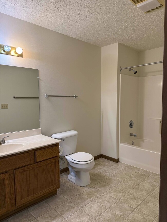 Photo - 840 Weinert Rd Unidad 204