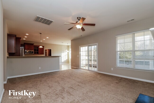 Photo - 519 Chaff Ln