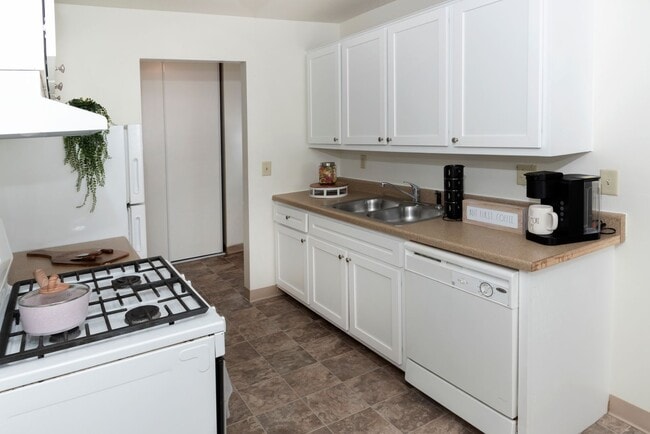Wingate Apartments