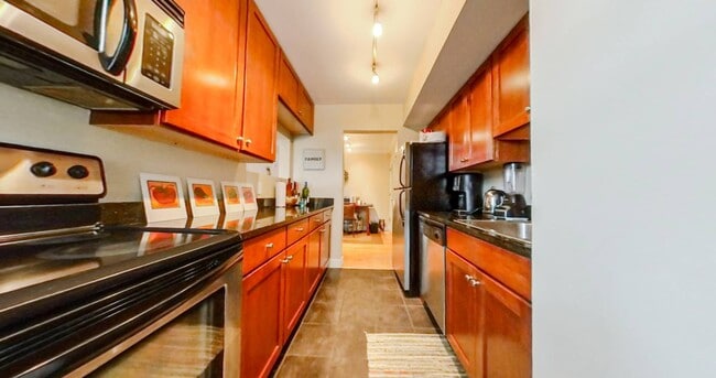 Photo - 2841 Gainesville St SE