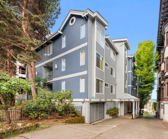 Building Photo - 131 Bellevue Ave E Unit 103 Rental