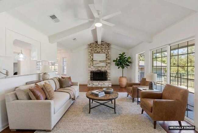 142 Lake Shore Dr