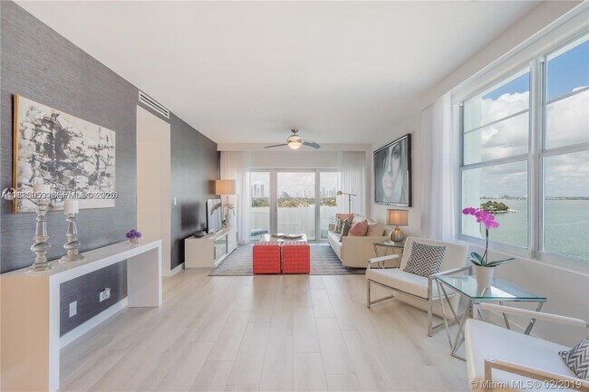 Photo - 3 Island Ave Unit 09D