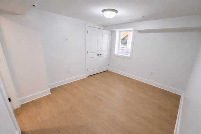 Photo - 1001 Douglas St NE Unit B