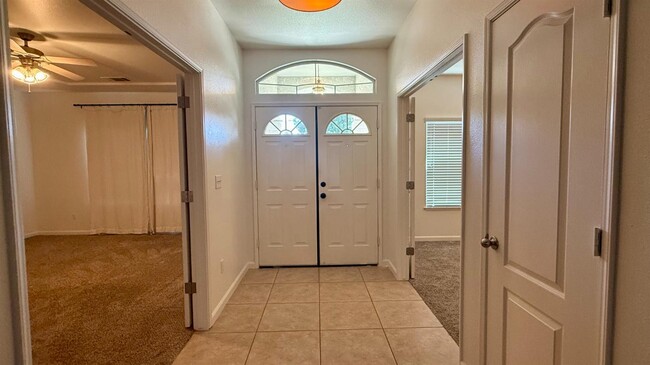 Photo - 1548 W Hampton Cir
