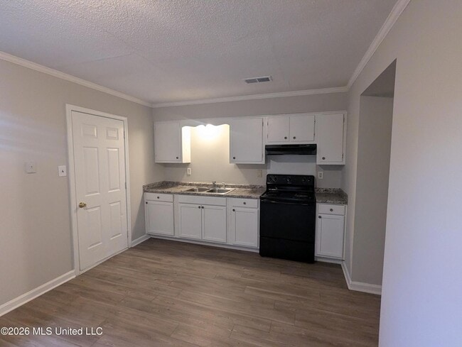 Photo - 5550 Winterwood Dr