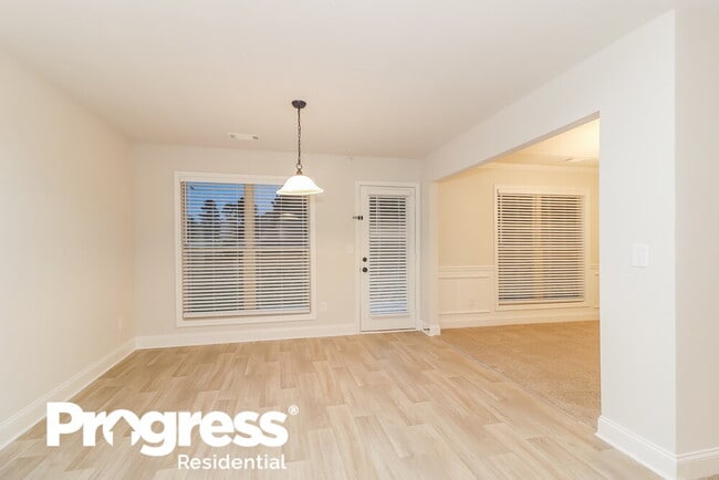 Photo - 16 Heartland Cir