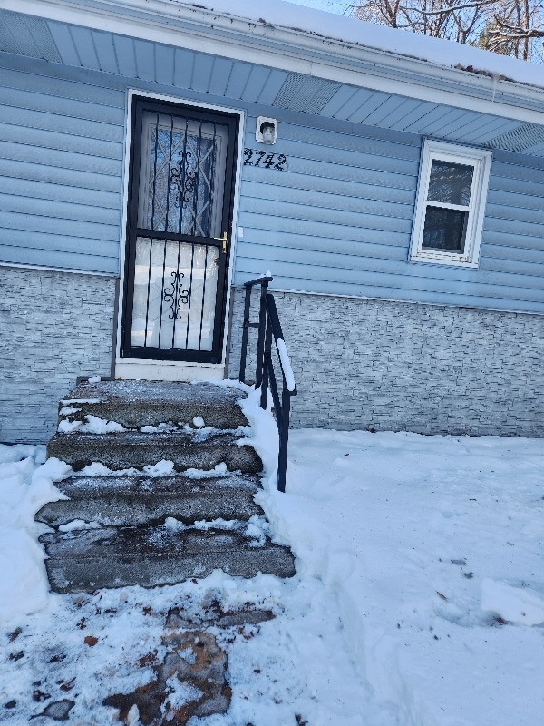 Building Photo - 2742 Laport Dr