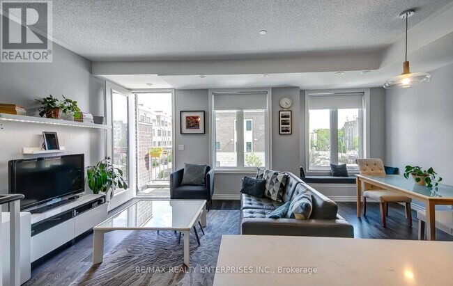 Photo - 90 Eastwood Park Gardens