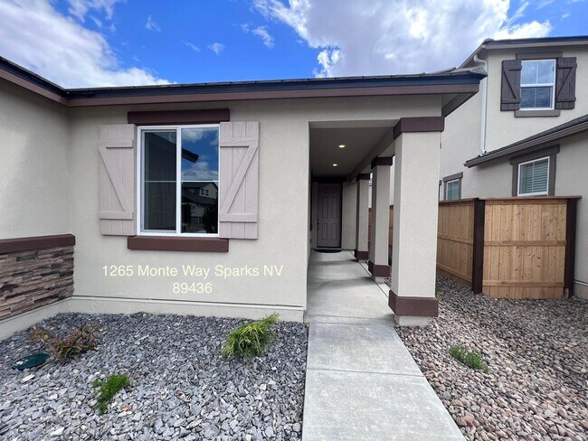 Outside View - 1265 Monte Way