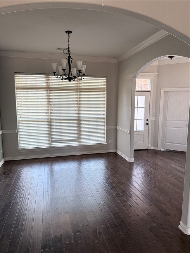 Photo - 7245 Devonshire Ave