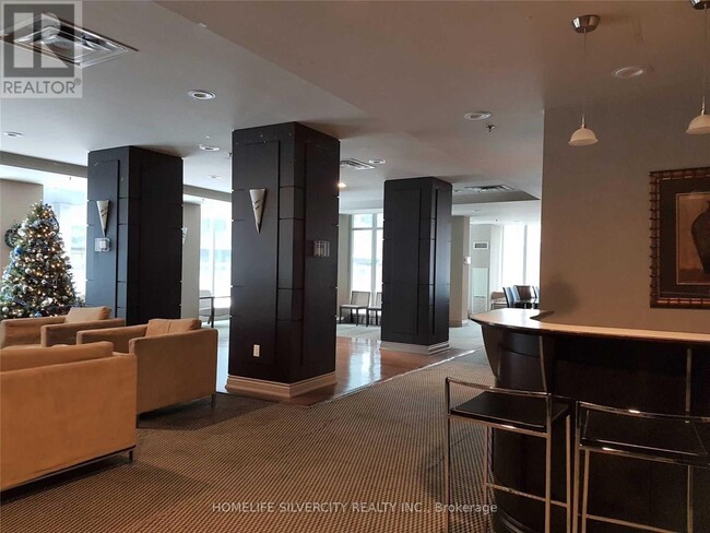 Photo - 30 Grand Trunk Crescent Unité 607