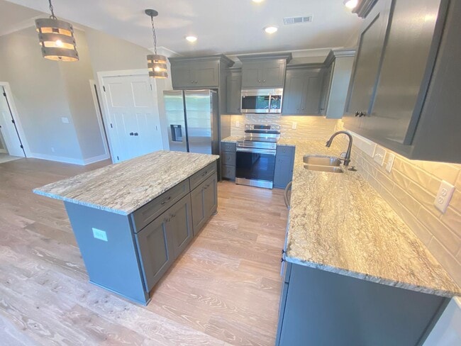 Photo - For Lease - 3BR, 2.5BA, 2300sqft home (Gallatin)