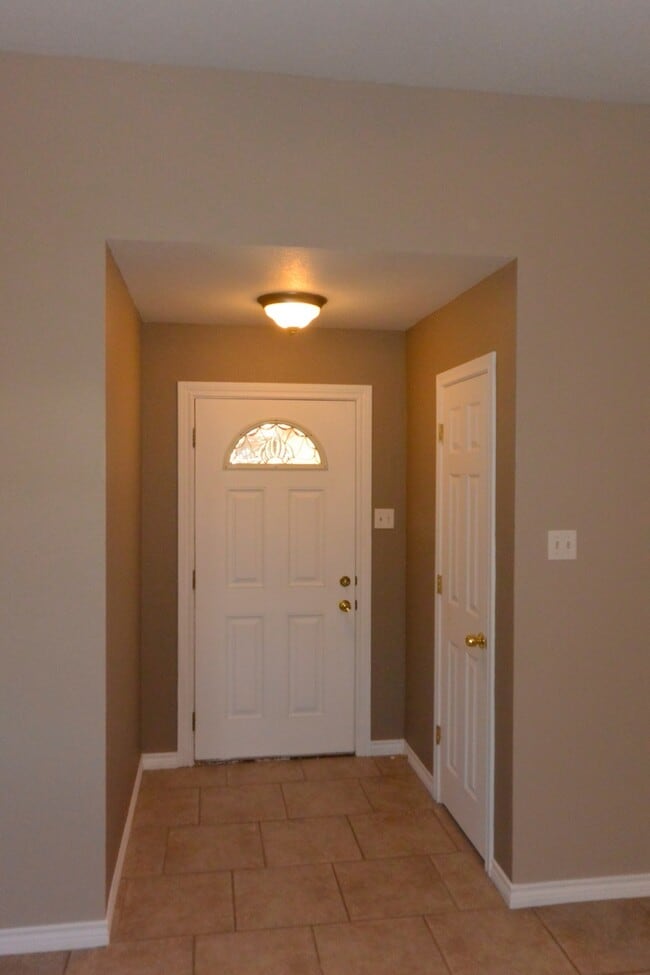 Photo - AVAILABLE NOW Single Family Home 3/2/2