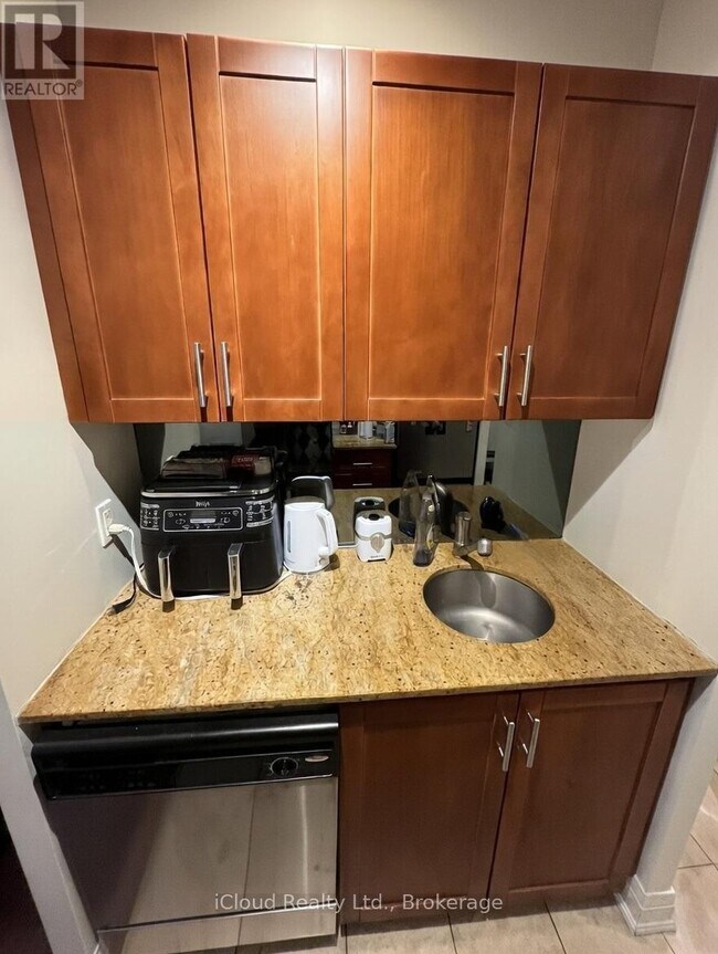 Photo - 2737 Keele St Unit 226