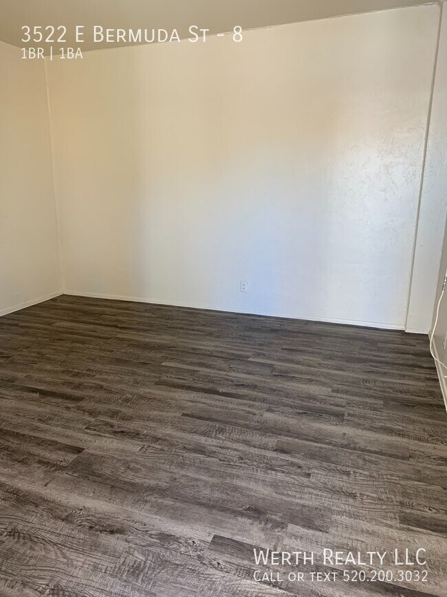 Photo - Quaint 1 Bed/ 1 Bath With Private yard! Qu... Unit 8