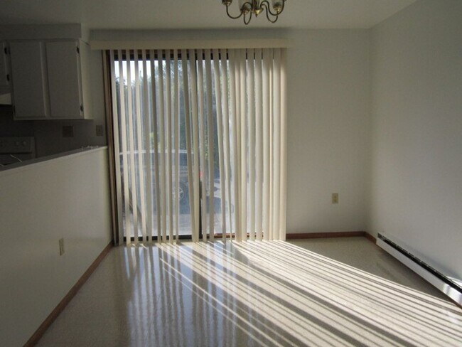 Photo - 370A-B Electronics Pkwy Unit 370B