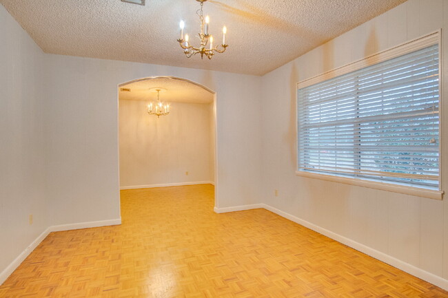 Photo - Beautiful 3BR Home in North Hill – Special: ½ Off Deposit for Active-Duty Military!