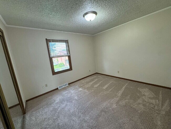Love Grows — Spacious 2-Story Townhome