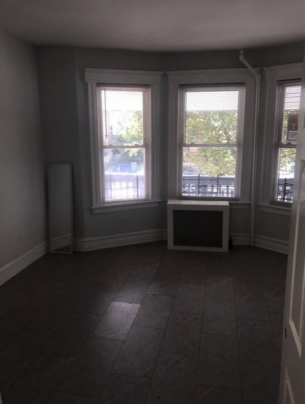 Building Photo - 182 Seymour Ave Rental