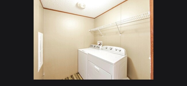 Photo - 158 Raoul Ln