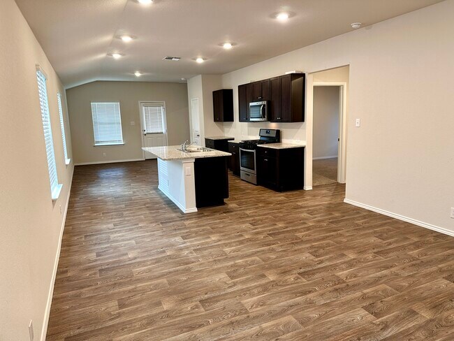 Photo - 125 Hogans Aly