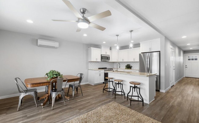 Kitchen/Dining - 7641 24th St Casa Adosada