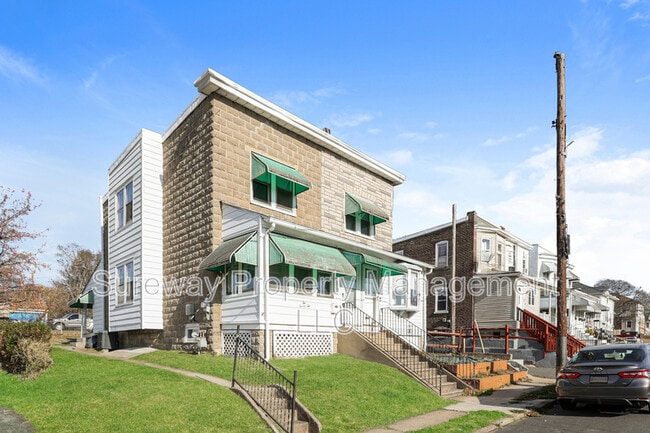 Photo - 222 Worrilow St