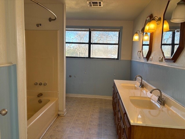 Photo - 902 N 1st St