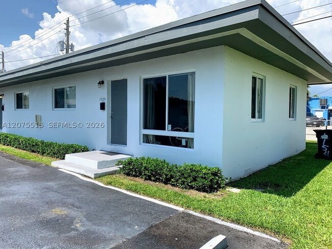 Building Photo - 14160 SW 88th Ave Unit 14160