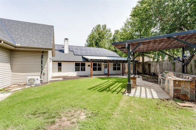 Photo - 1809 Norwich Pl