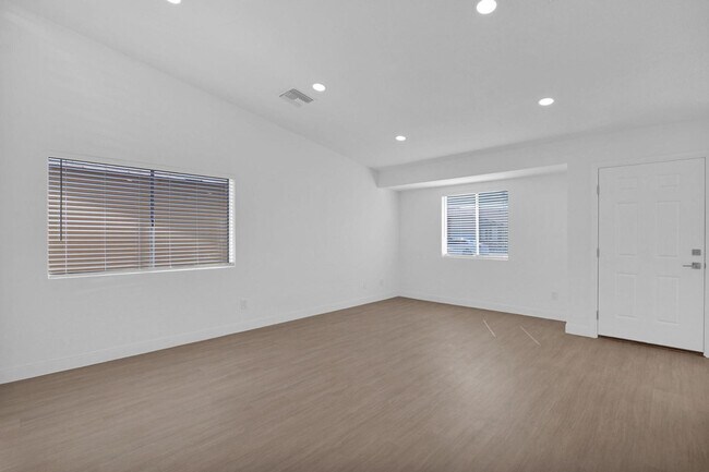 Photo - 6825 N 81st Ln