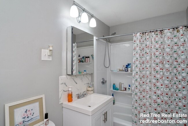 Photo - 12 Dalrymple St Unit 1