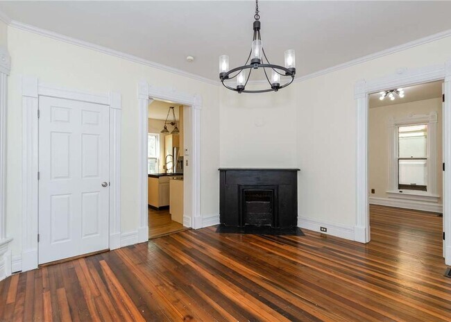 Photo - 320 Park Dr