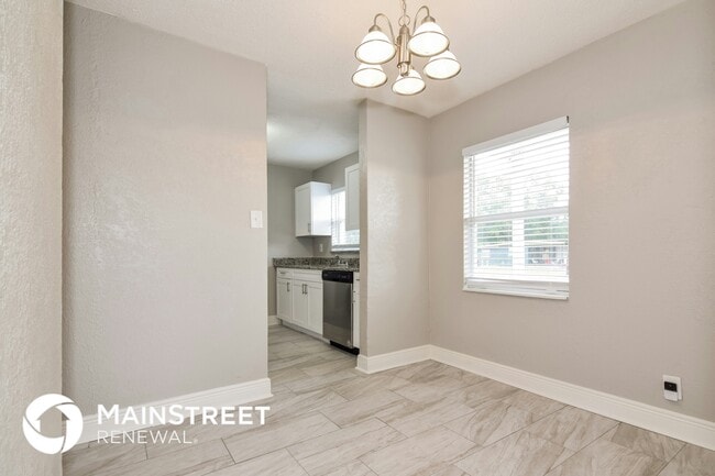 Photo - 4805 S 88th St