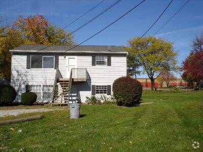 Building Photo - 3119 33rd St NE Rental