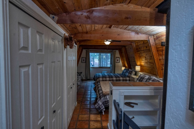 Photo - 569 S Friar Tuck Trail