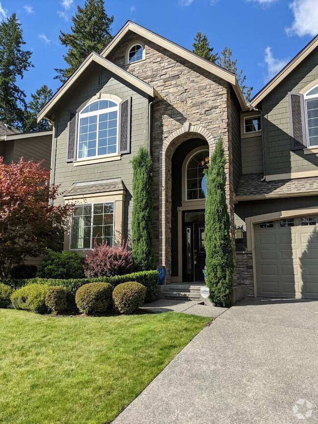 Building Photo - 5 Bedroom 3 bath Sammamish Home