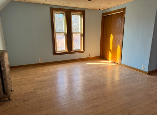 Photo - 12 Crown St Unit 2