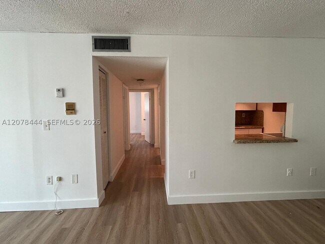 Photo - 1673 Bay 405 Bay Unit 405