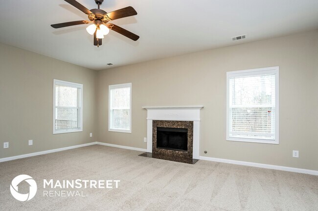 Photo - 2729 Palmview Ct SW