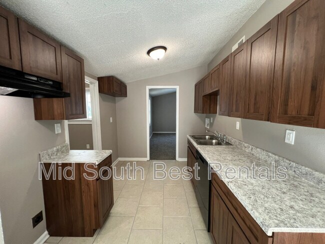 Photo - 3904 Ajanders Dr