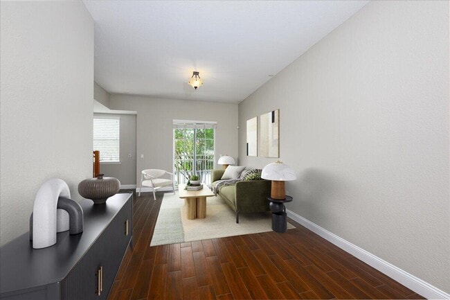 Photo - 538 NE 7th Ave