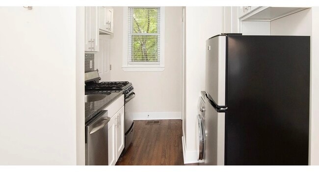 Photo - 646.5 W Roscoe St Unit 1N
