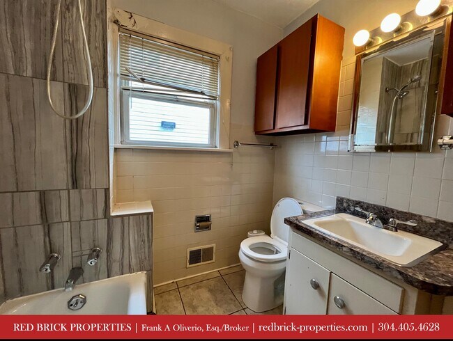 Photo - 912 Gaston Ave