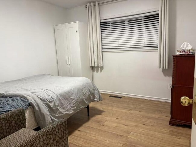 Photo - 3 bedroom in Vancouver BC V5N 5H8